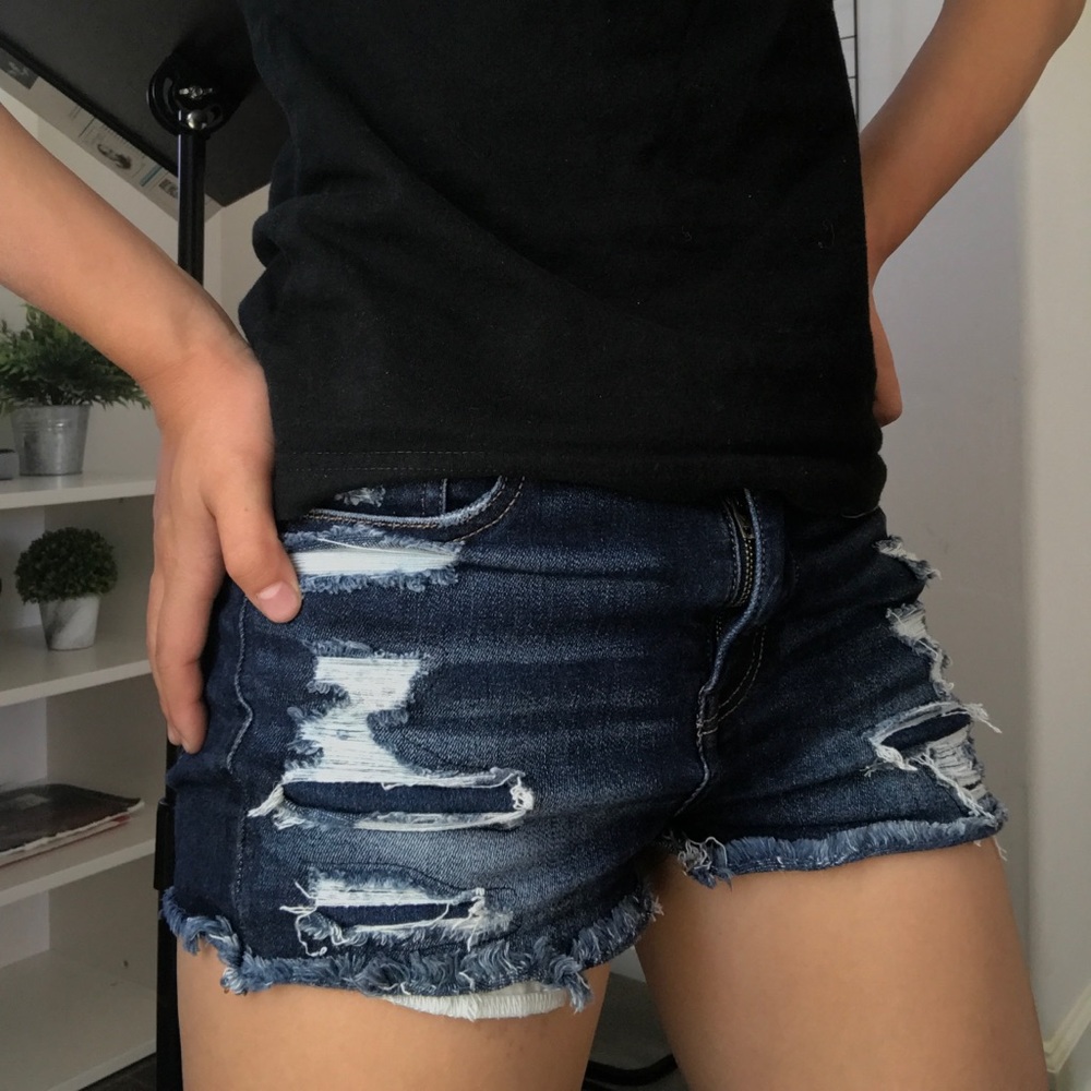 AMERICAN EAGLE DENIM SHORTS